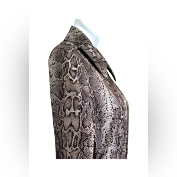 Via Spiga Python Print Short Trench Coat - Picture 2 of 10